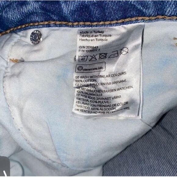 H&M Flare Distressed Blue Jeans (Size 6) - Picture 7 of 8